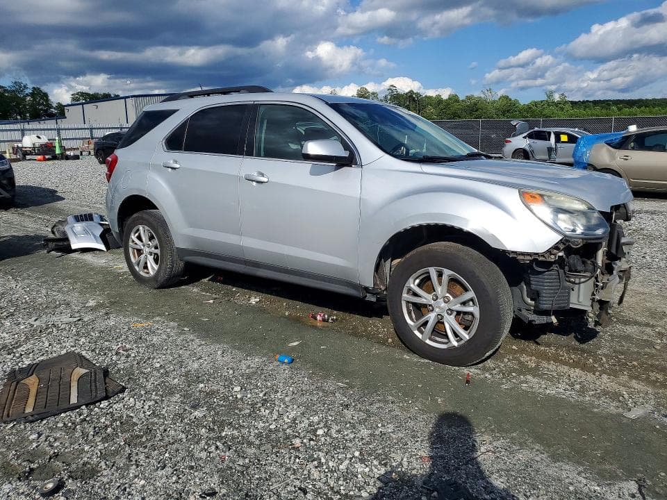2017 CHEVROLET EQUINOX LT 4