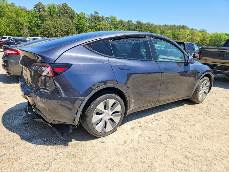 2024 TESLA MODEL Y 3