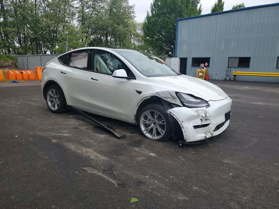 2021 TESLA MODEL Y 4