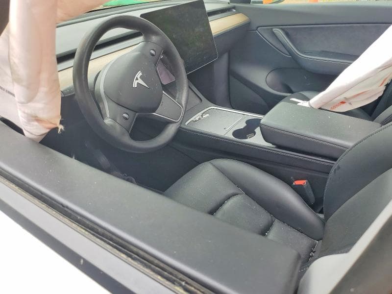 2021 TESLA MODEL Y 8