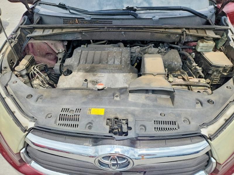 2016 TOYOTA HIGHLANDER LIMITED 12