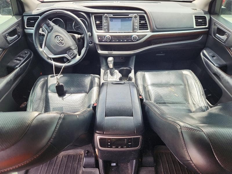 2016 TOYOTA HIGHLANDER LIMITED 8