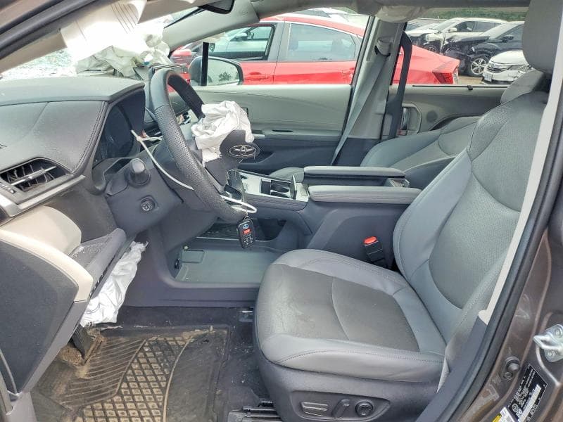 2022 TOYOTA SIENNA LE LE 8