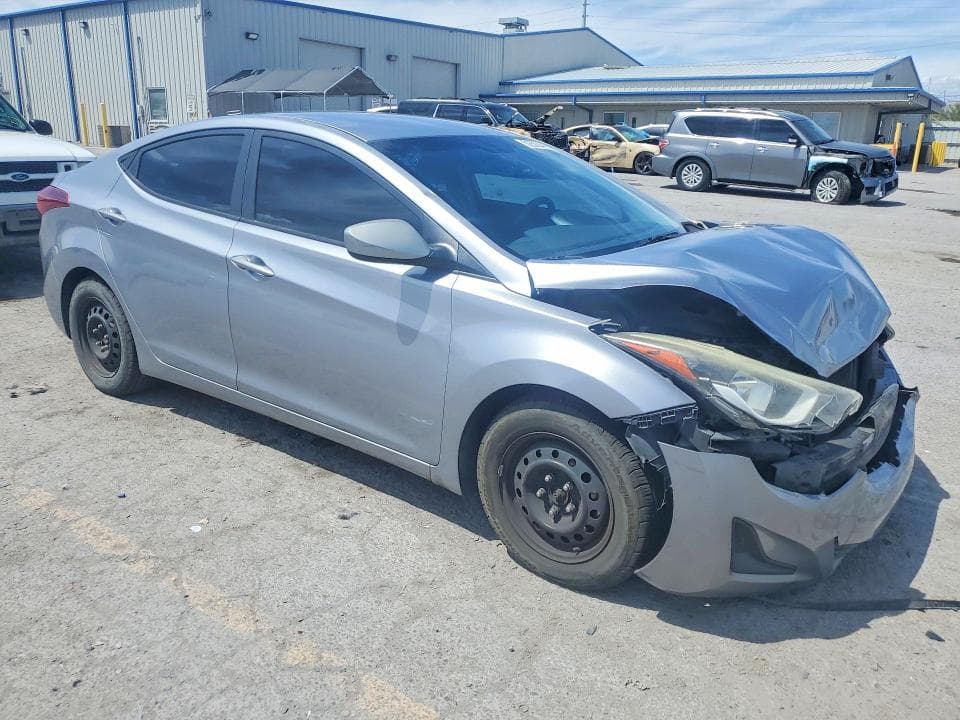 2016 HYUNDAI ELANTRA SE 4