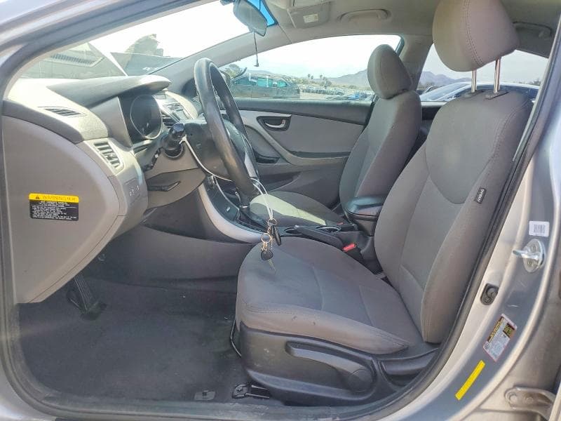 2016 HYUNDAI ELANTRA SE 7
