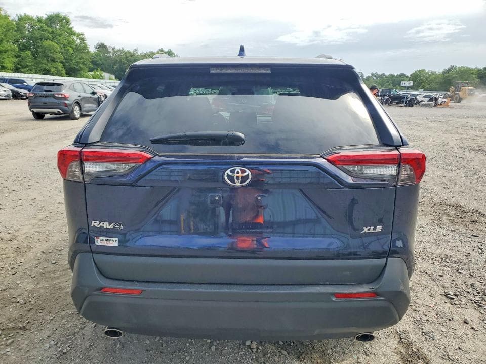 2025 TOYOTA RAV4 XLE XLE 6