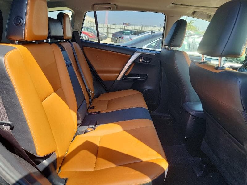 2018 TOYOTA RAV4 HV LIMITED 11