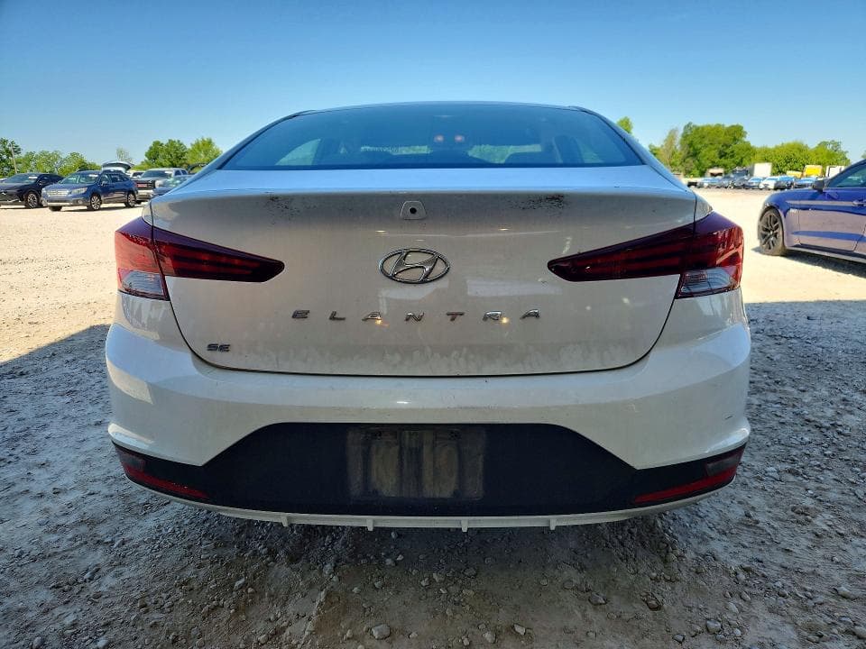 2019 HYUNDAI ELANTRA SE 6