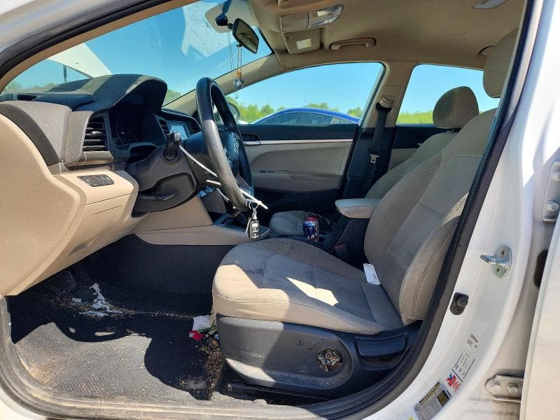 2019 HYUNDAI ELANTRA SE 7