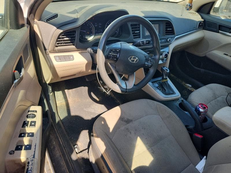 2019 HYUNDAI ELANTRA SE 8