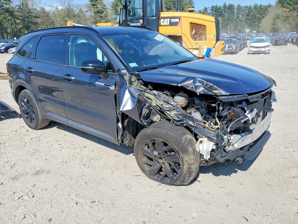 2021 KIA SORENTO S 4