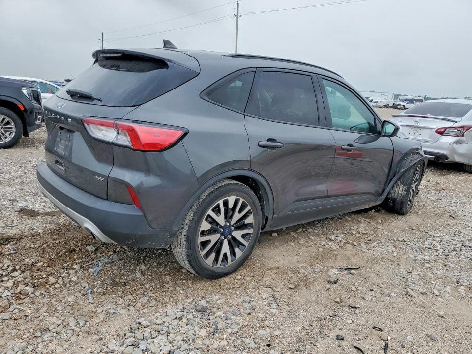 2020 FORD ESCAPE SE SPORT 3