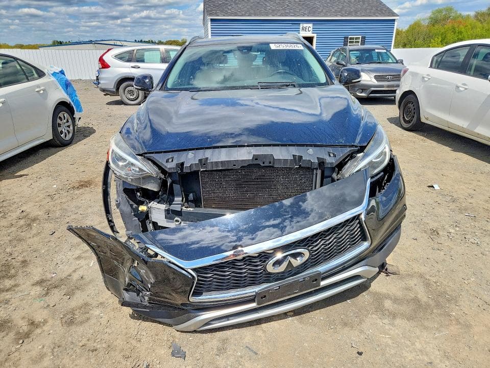 2018 INFINITI QX30 PREMIUM PREMIUM 6