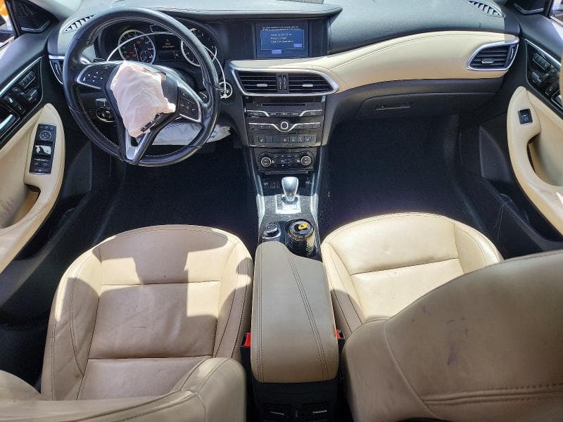 2018 INFINITI QX30 PREMIUM PREMIUM 9