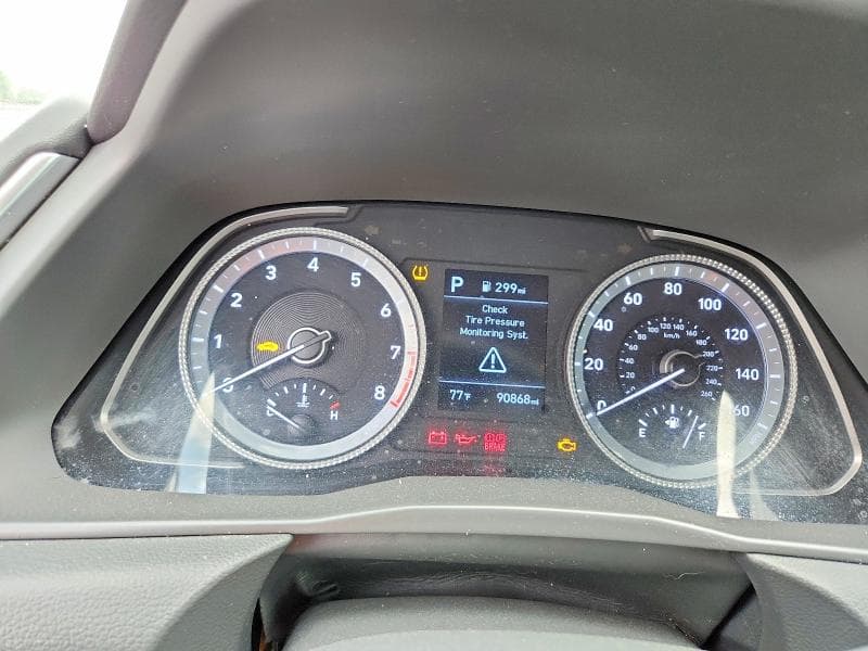 2021 HYUNDAI SONATA SE 9
