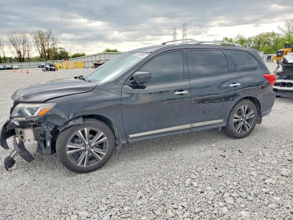 2018 NISSAN PATHFINDER PLATINUM 1