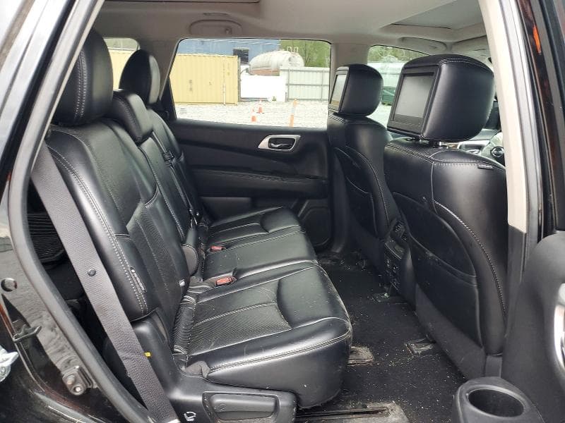 2018 NISSAN PATHFINDER PLATINUM 11