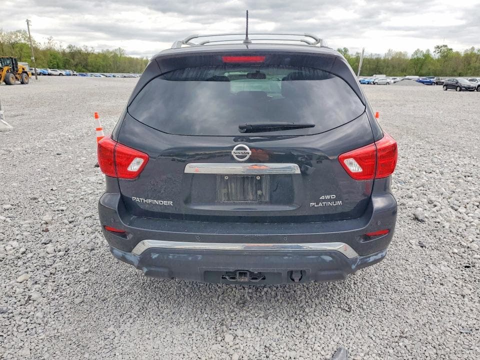 2018 NISSAN PATHFINDER PLATINUM 6