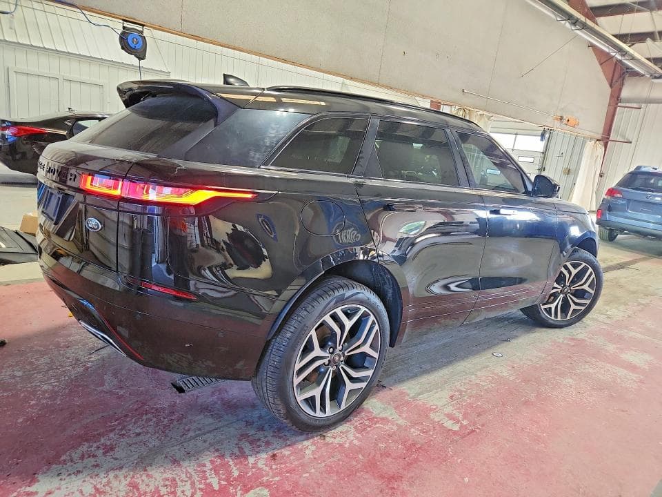 2018 LAND ROVER RANGE ROVER VELAR R-DYNAMIC SE 3