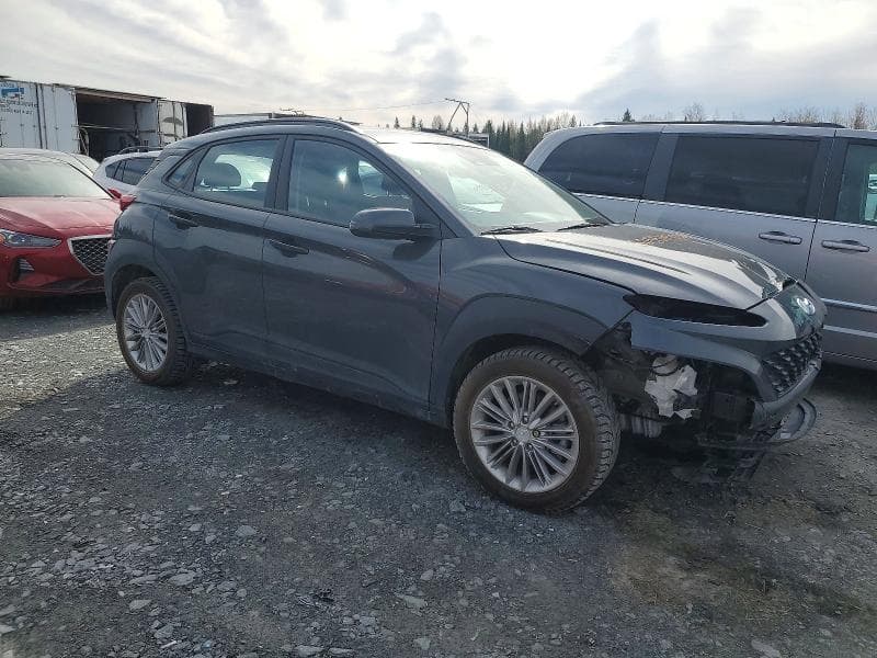 2023 HYUNDAI KONA SE 4