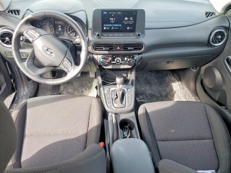 2023 HYUNDAI KONA SE 8