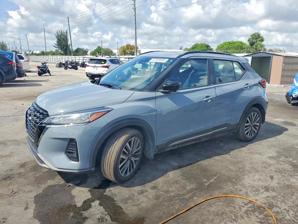 2021 NISSAN KICKS SR 1