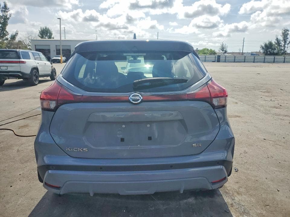 2021 NISSAN KICKS SR 7