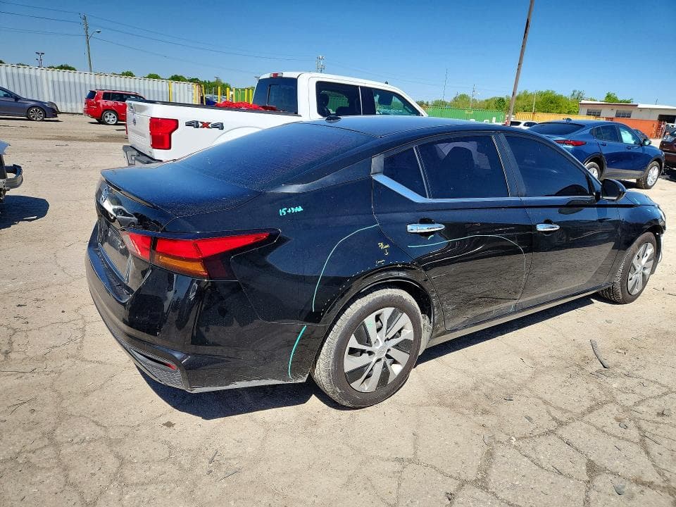 2019 NISSAN ALTIMA S 3