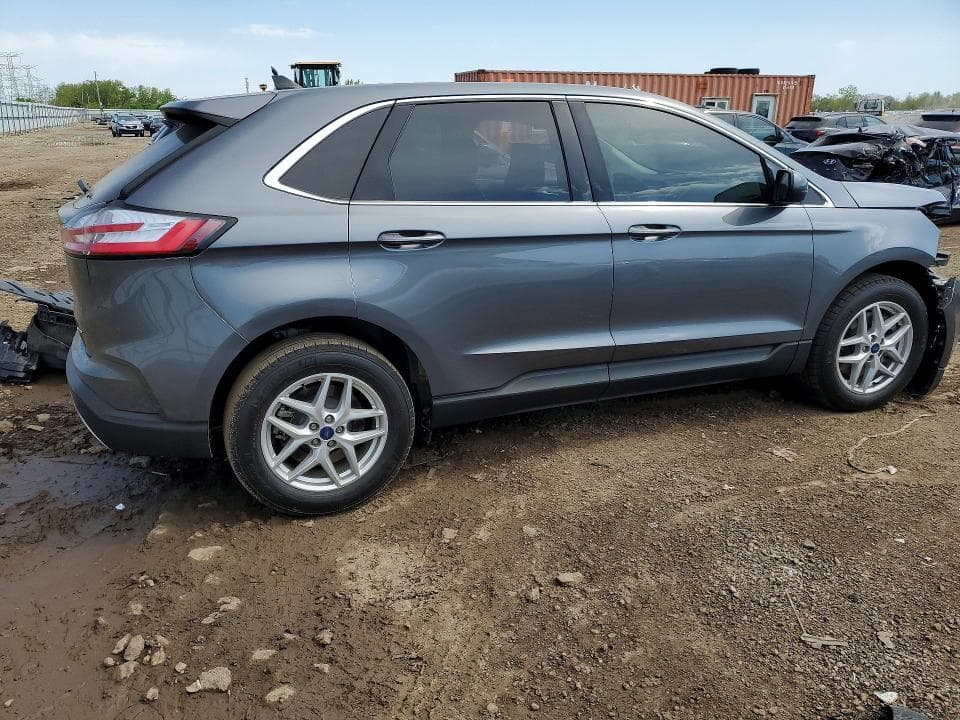 2022 FORD EDGE 3