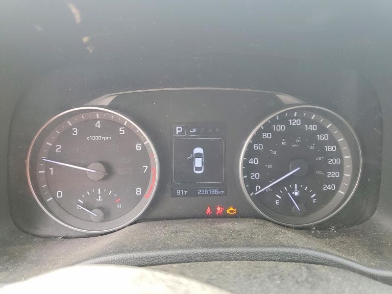 2017 HYUNDAI ELANTRA SE 9