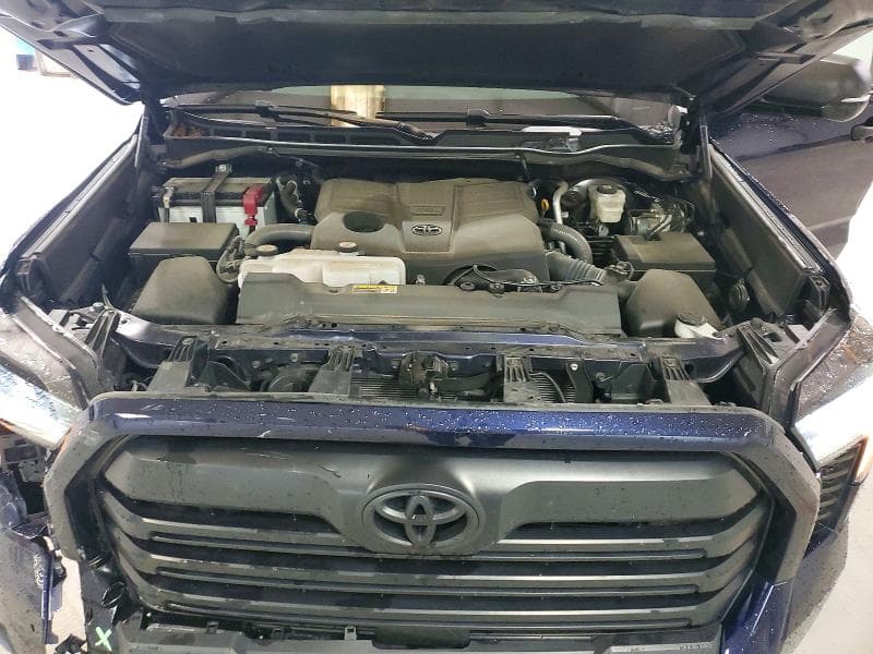 2024 TOYOTA TUNDRA SR5 11