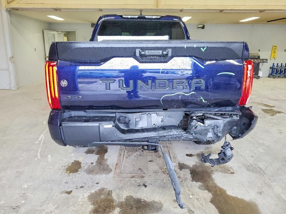 2024 TOYOTA TUNDRA SR5 6
