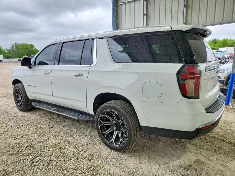 2022 CHEVROLET SUBURBAN K1500 LT 2