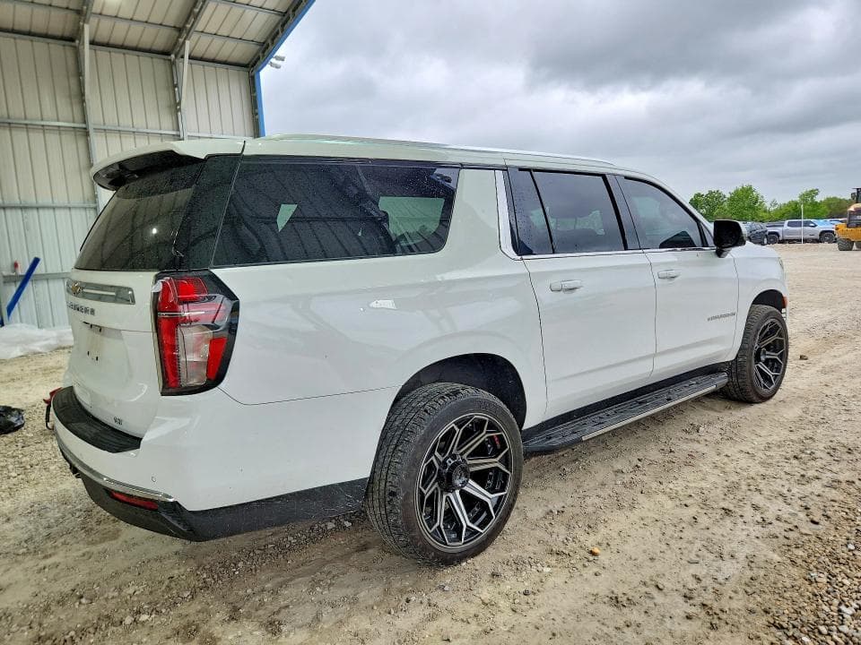 2022 CHEVROLET SUBURBAN K1500 LT 3