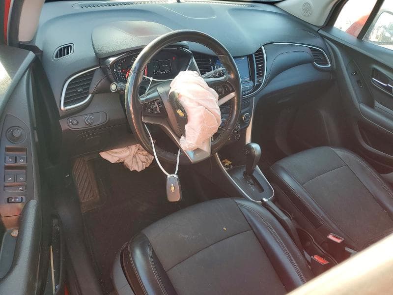 2020 CHEVROLET TRAX 1LT 8