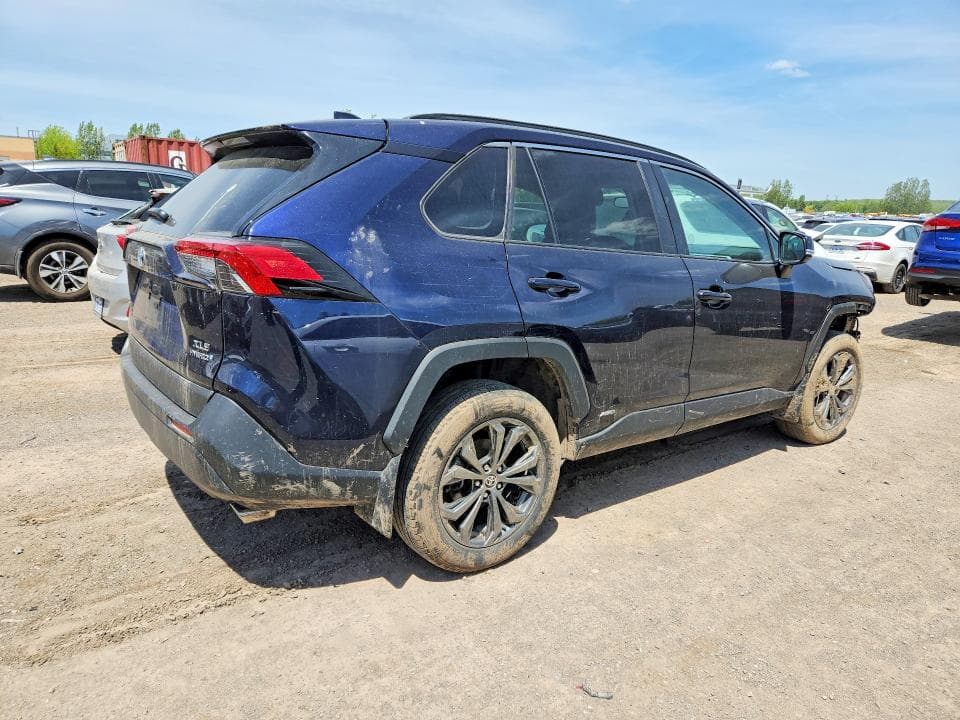 2024 TOYOTA RAV4 HYBRID XLE 3