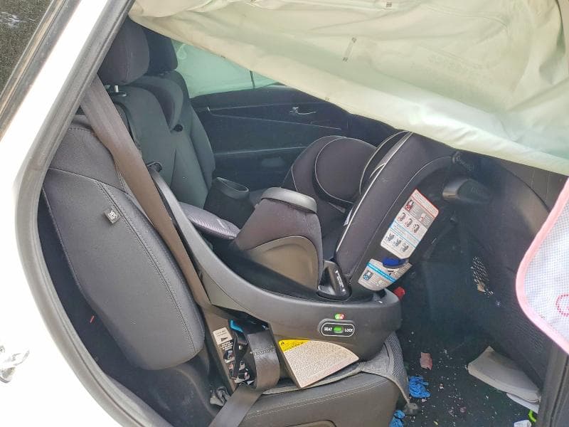 2017 KIA SORENTO LX V6 11