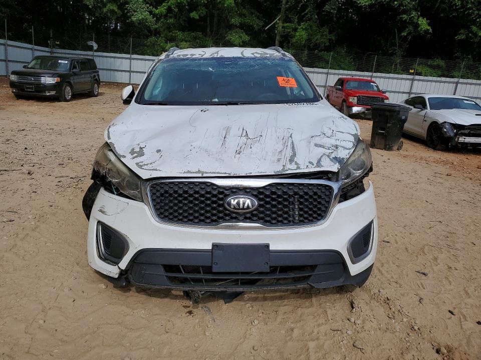 2017 KIA SORENTO LX V6 5
