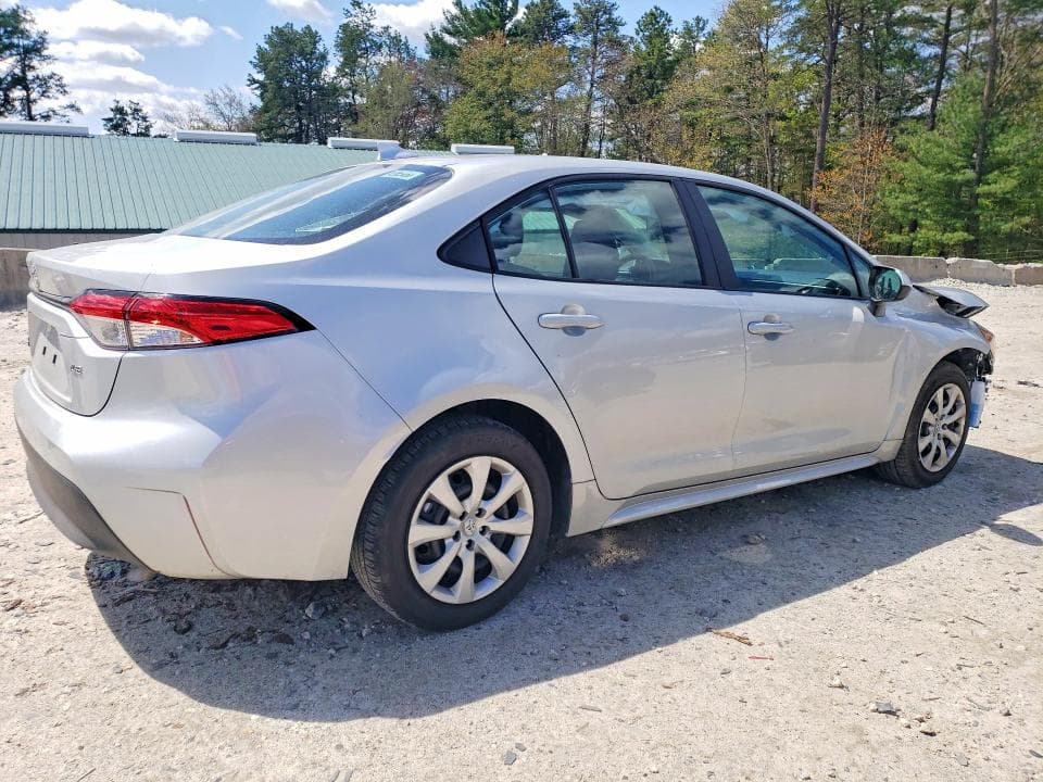 2026 TOYOTA COROLLA LE 3