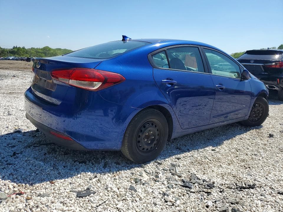 2017 KIA FORTE LX 3