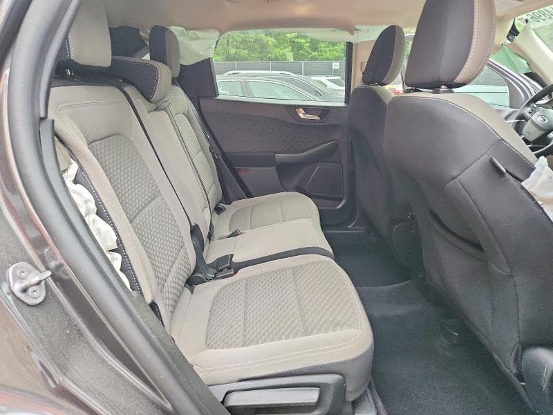 2020 FORD ESCAPE SE 11