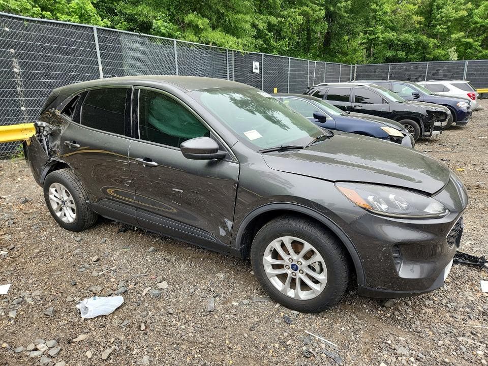 2020 FORD ESCAPE SE 4
