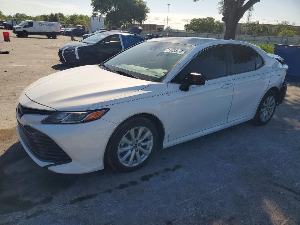2020 TOYOTA CAMRY LE