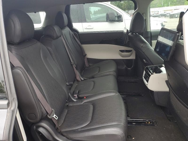 2024 KIA CARNIVAL SX SX 11