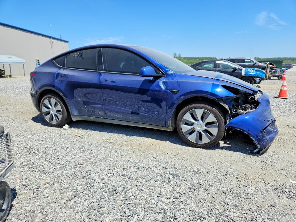 2022 TESLA MODEL Y 4