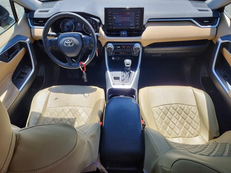 2020 TOYOTA RAV4 LE LE 8