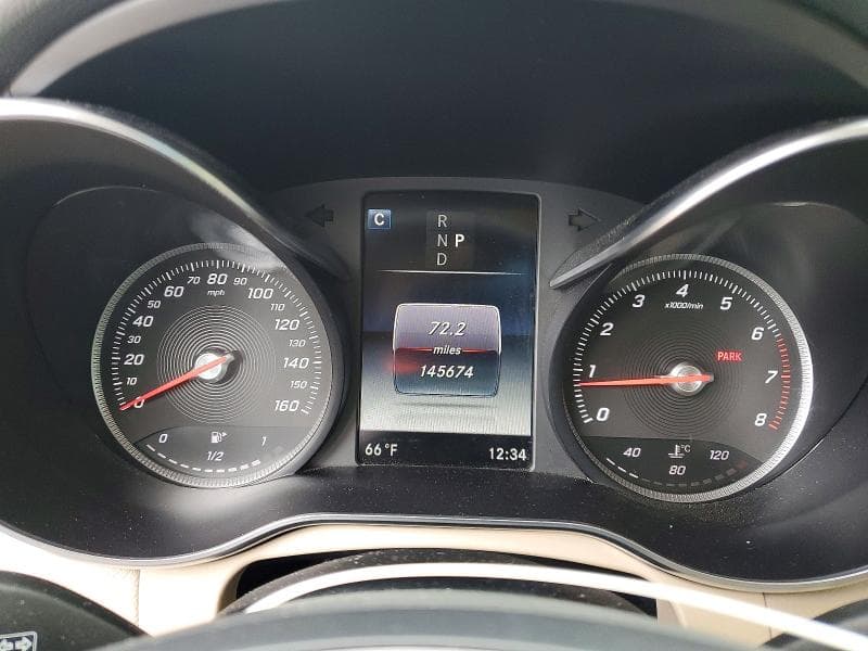 2017 MERCEDES-BENZ GLC 300 4MATIC 9