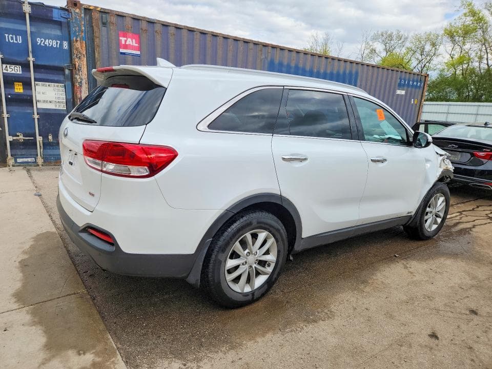 2018 KIA SORENTO LX 3