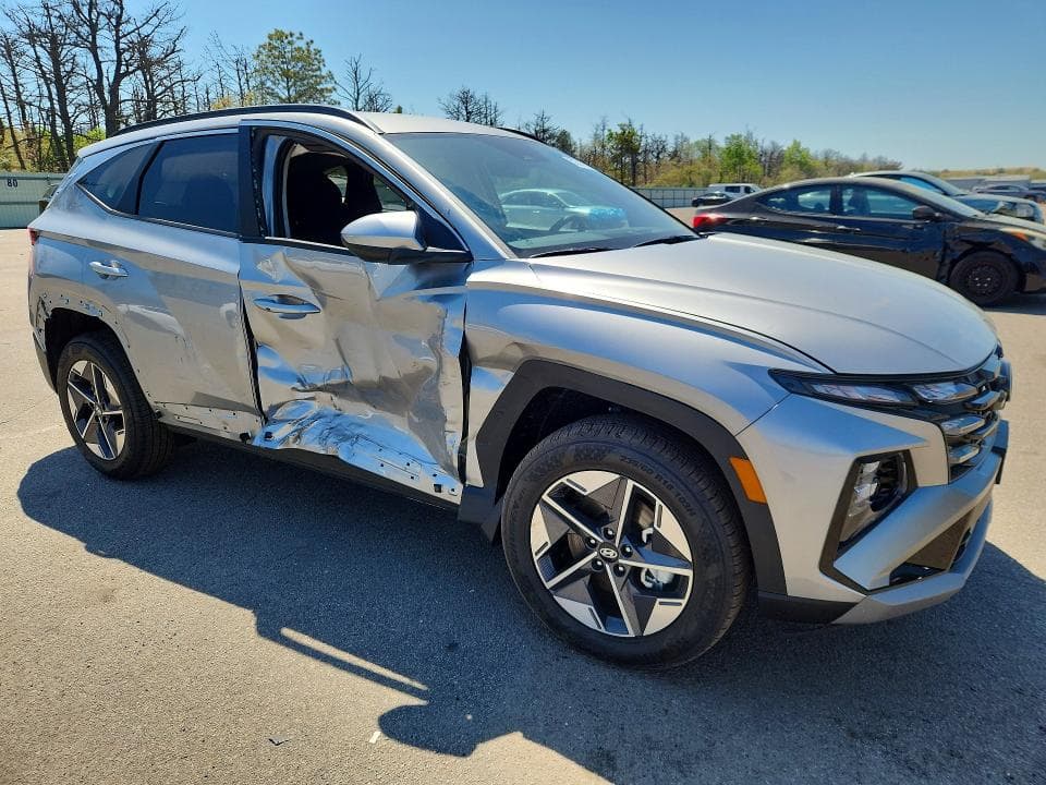 2026 HYUNDAI TUCSON SEL 4