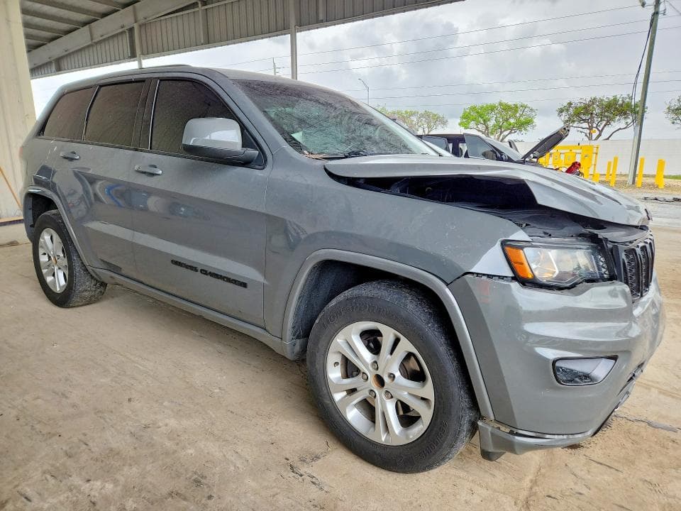 2019 JEEP GRAND CHEROKEE LAREDO 4